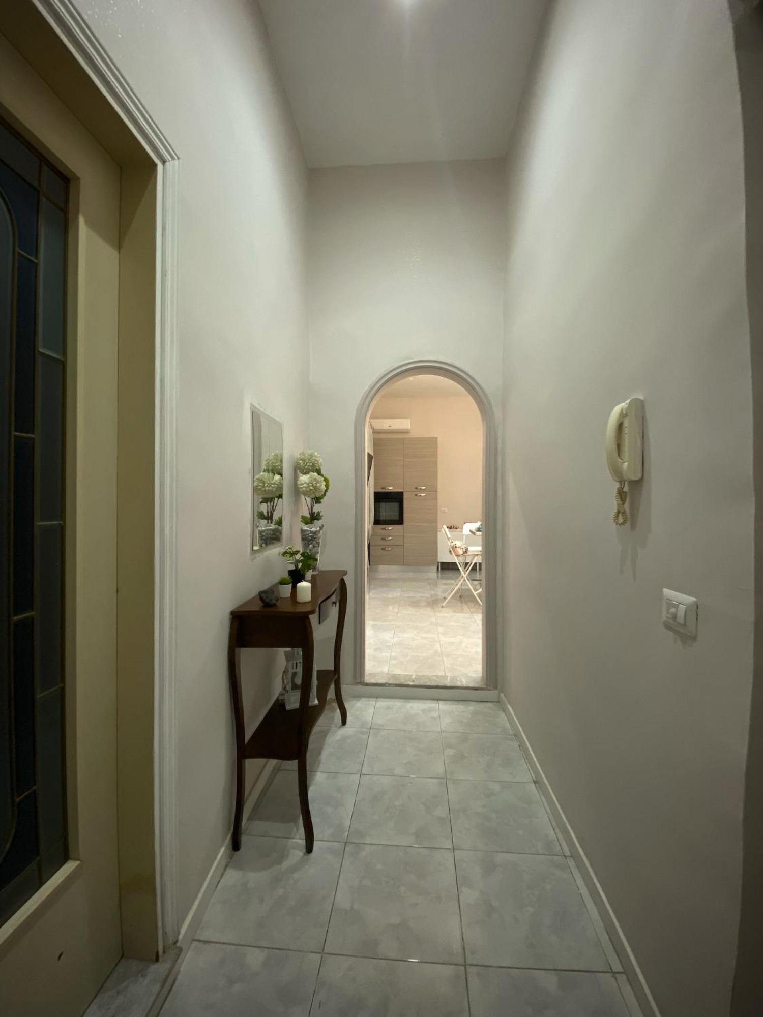 La Casa Al Centro " Vicino Al Centro Storico Di Napoli" Apartment Exterior photo